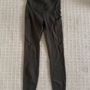 NEW Lululemon women’s green pocket athletic leggings pants size 2